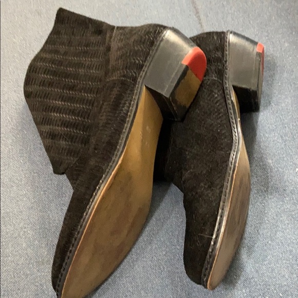 Joe’s Short Crimped Suede Boots, Booties Sz 6.5 - Picture 4 of 8